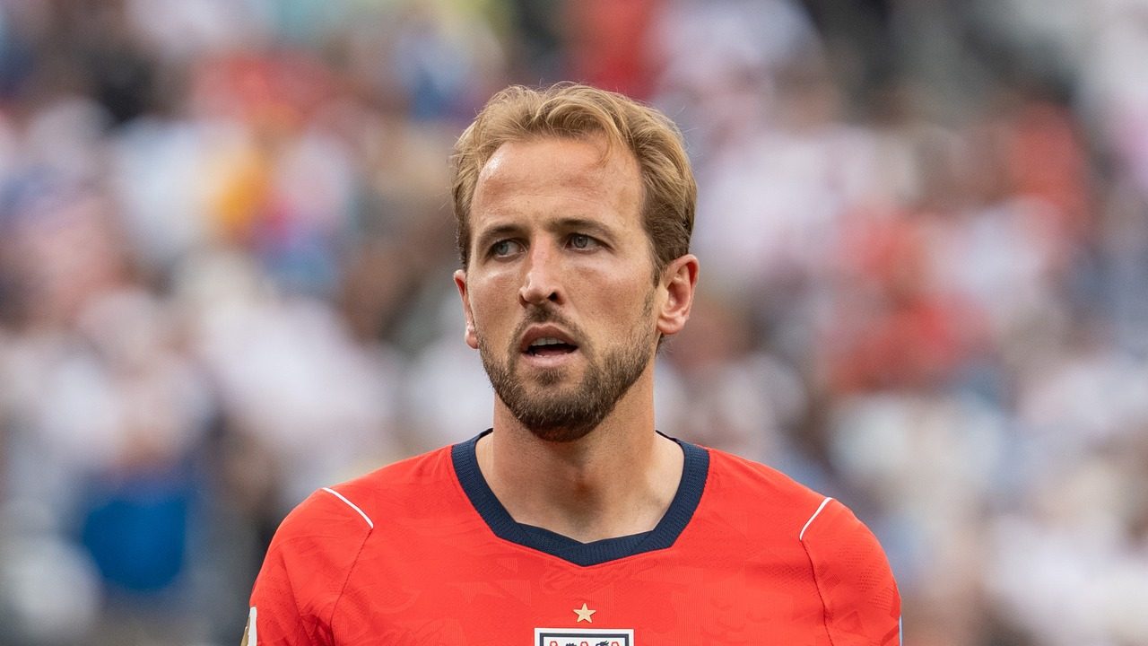 Kane Equals Shilton's 125-Cap Record With Brace as England Cruise Past Czechia 3-0